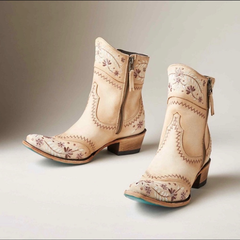 LANE Landrum Garden Light Tan Boots NWT